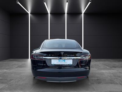 Tesla Model S Gebrauchtwagen