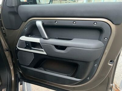 Land Rover Defender Gebrauchtwagen