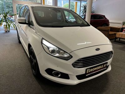 Ford S-MAX Gebrauchtwagen