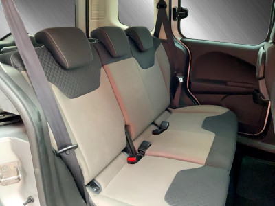 Ford Tourneo Courier Gebrauchtwagen