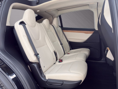 Tesla Model X Gebrauchtwagen Tesla Model X Gebrauchtwagen