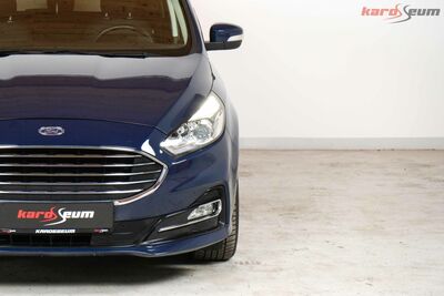 Ford S-MAX Gebrauchtwagen