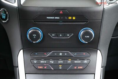 Ford S-MAX Gebrauchtwagen