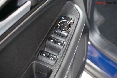 Ford S-MAX Gebrauchtwagen