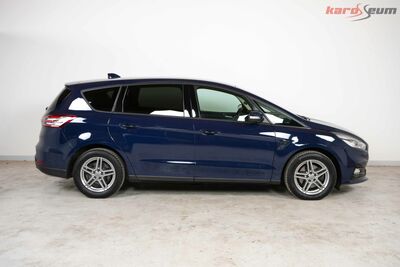 Ford S-MAX Gebrauchtwagen