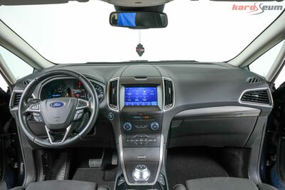 Ford S-MAX Gebrauchtwagen