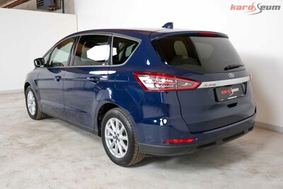 Ford S-MAX Gebrauchtwagen