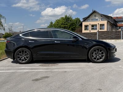 Tesla Model 3 Gebrauchtwagen