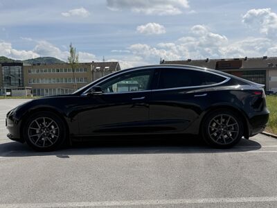 Tesla Model 3 Gebrauchtwagen