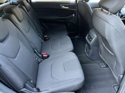 Ford S-MAX Gebrauchtwagen