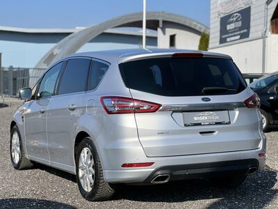 Ford S-MAX Gebrauchtwagen