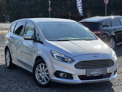 Ford S-MAX Gebrauchtwagen