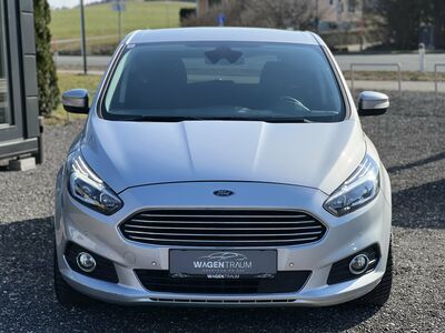 Ford S-MAX Gebrauchtwagen