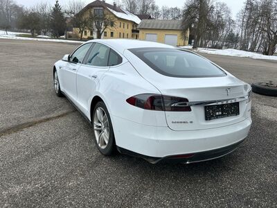 Tesla Model S Gebrauchtwagen