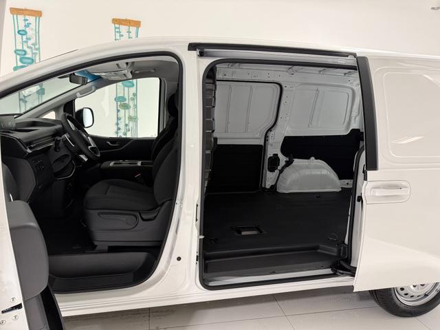 Hyundai Staria Gebrauchtwagen