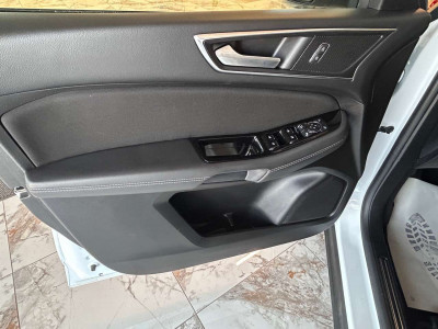 Ford S-MAX Gebrauchtwagen
