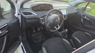 Peugeot 208 Gebrauchtwagen